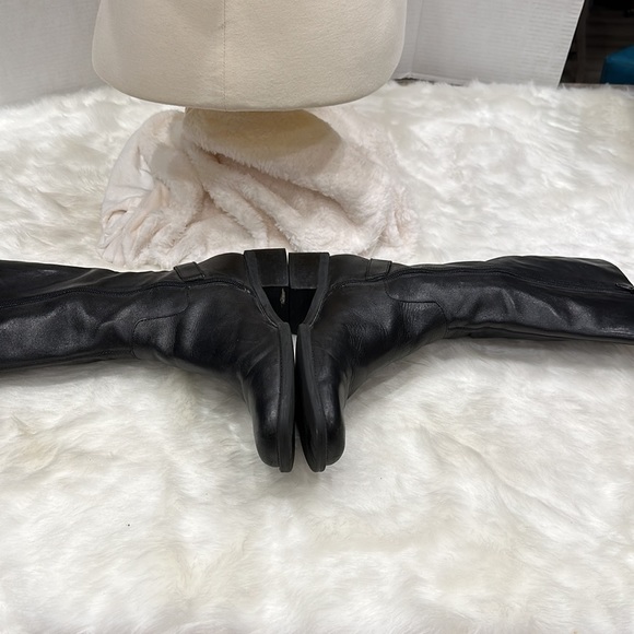 Naturalizer black leather boots size 8W - Picture 3 of 14